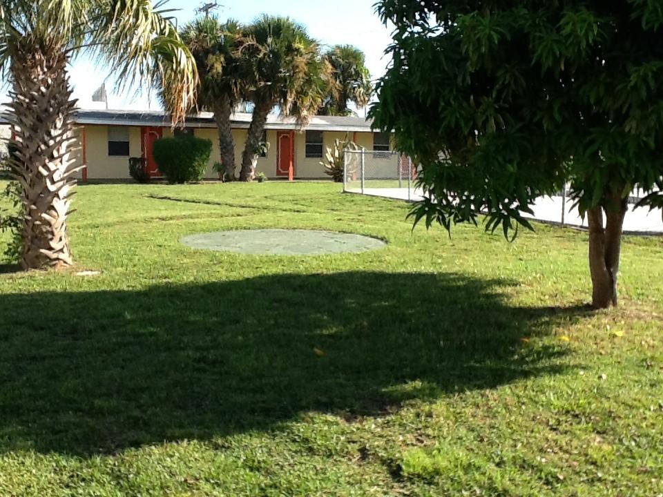Sunset Inn- Fort Pierce, Fl Экстерьер фото