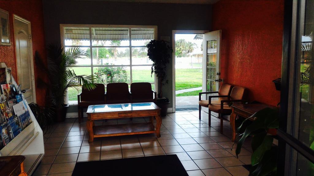 Sunset Inn- Fort Pierce, Fl Экстерьер фото