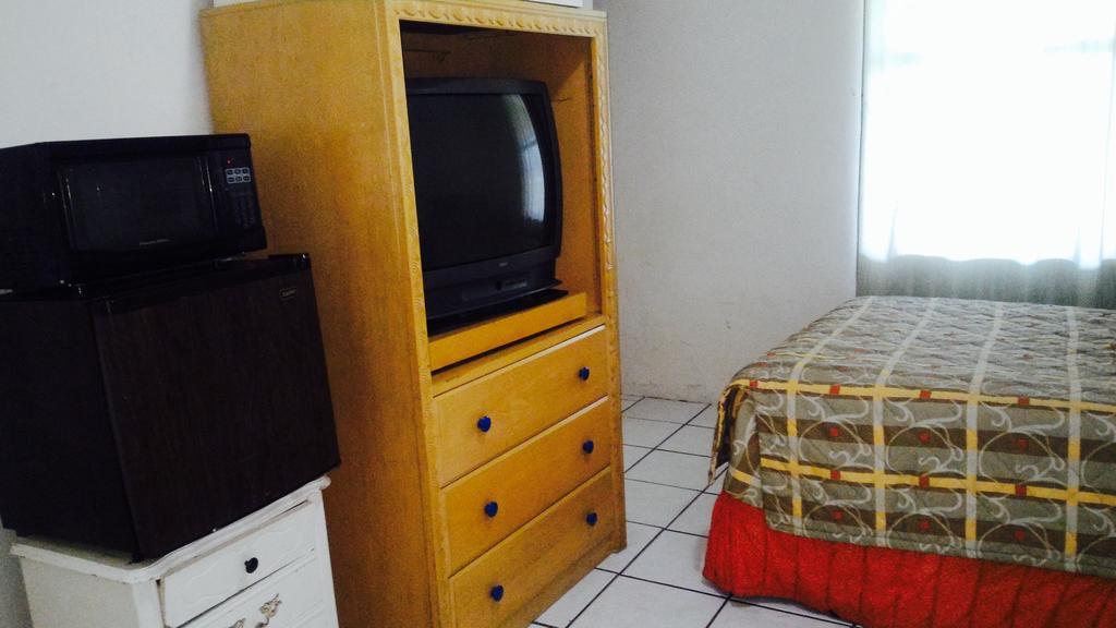 Sunset Inn- Fort Pierce, Fl Экстерьер фото