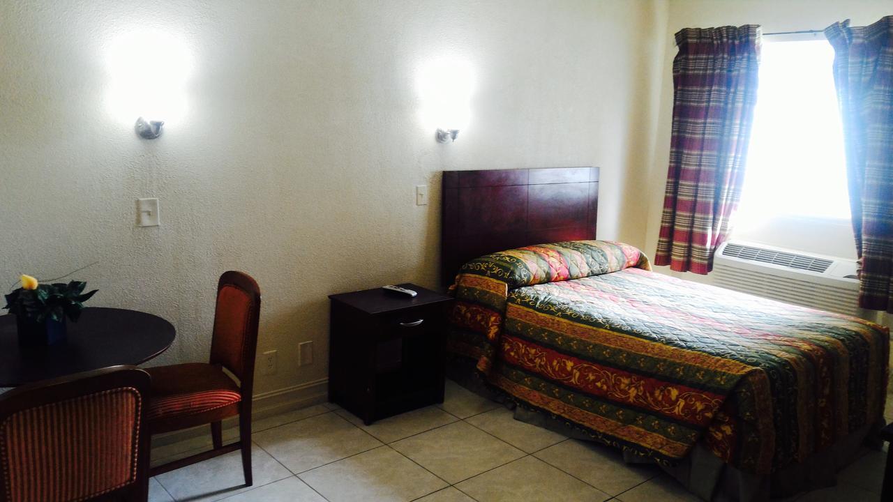 Sunset Inn- Fort Pierce, Fl Экстерьер фото