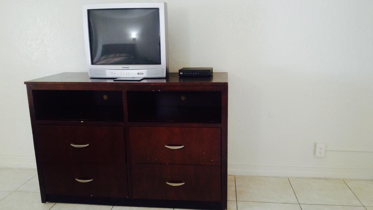Sunset Inn- Fort Pierce, Fl Экстерьер фото
