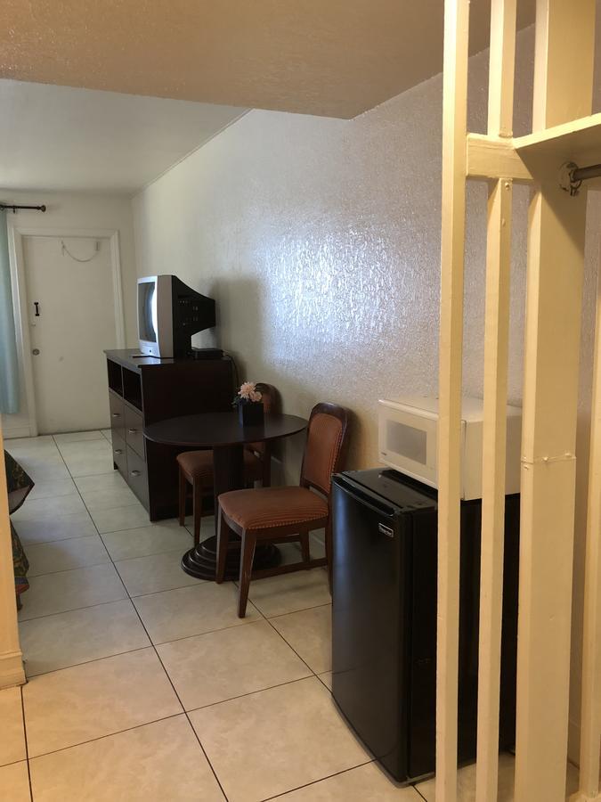 Sunset Inn- Fort Pierce, Fl Экстерьер фото