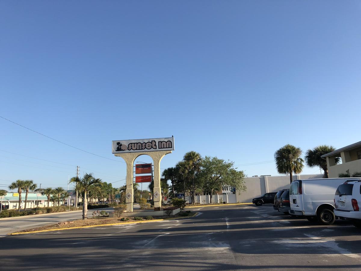 Sunset Inn- Fort Pierce, Fl Экстерьер фото