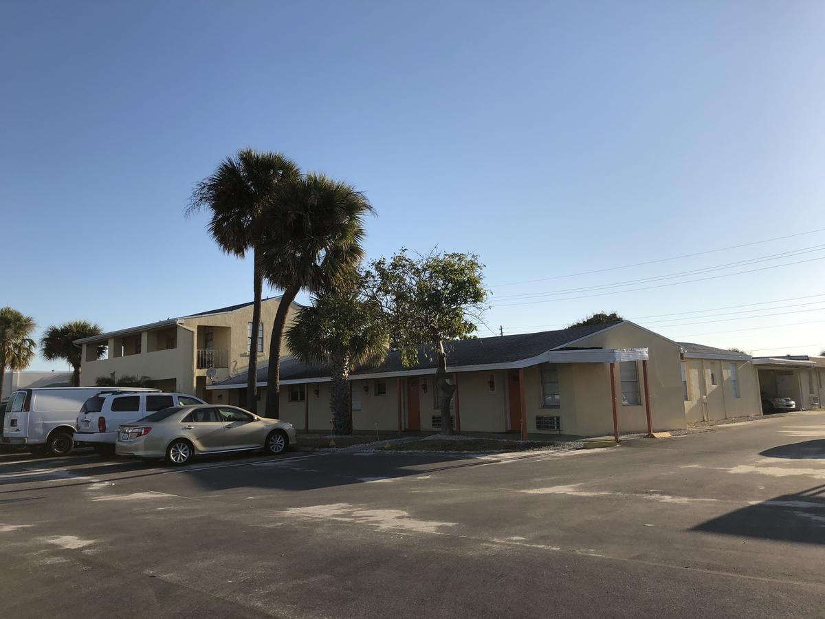 Sunset Inn- Fort Pierce, Fl Экстерьер фото