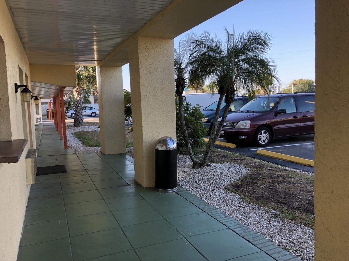 Sunset Inn- Fort Pierce, Fl Экстерьер фото