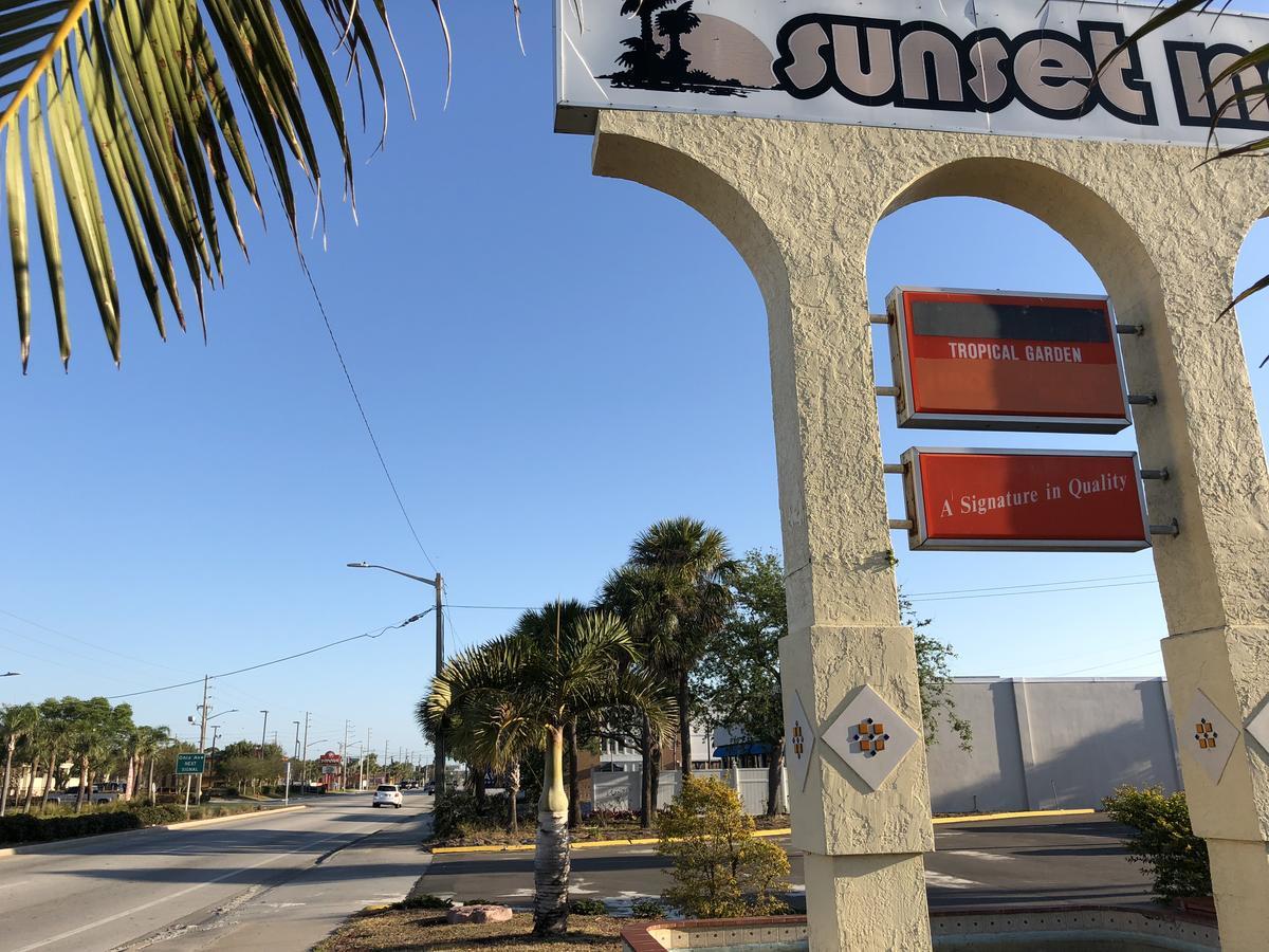 Sunset Inn- Fort Pierce, Fl Экстерьер фото