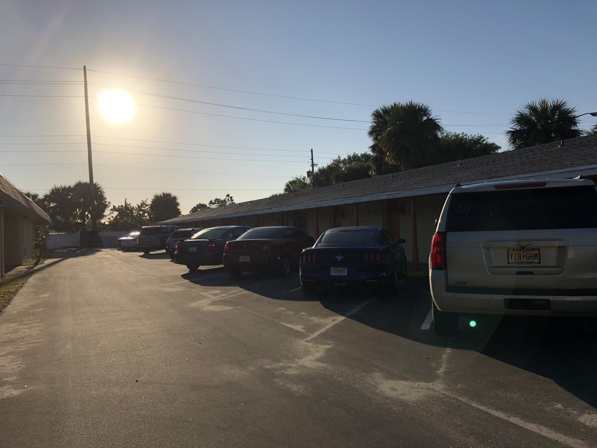Sunset Inn- Fort Pierce, Fl Экстерьер фото